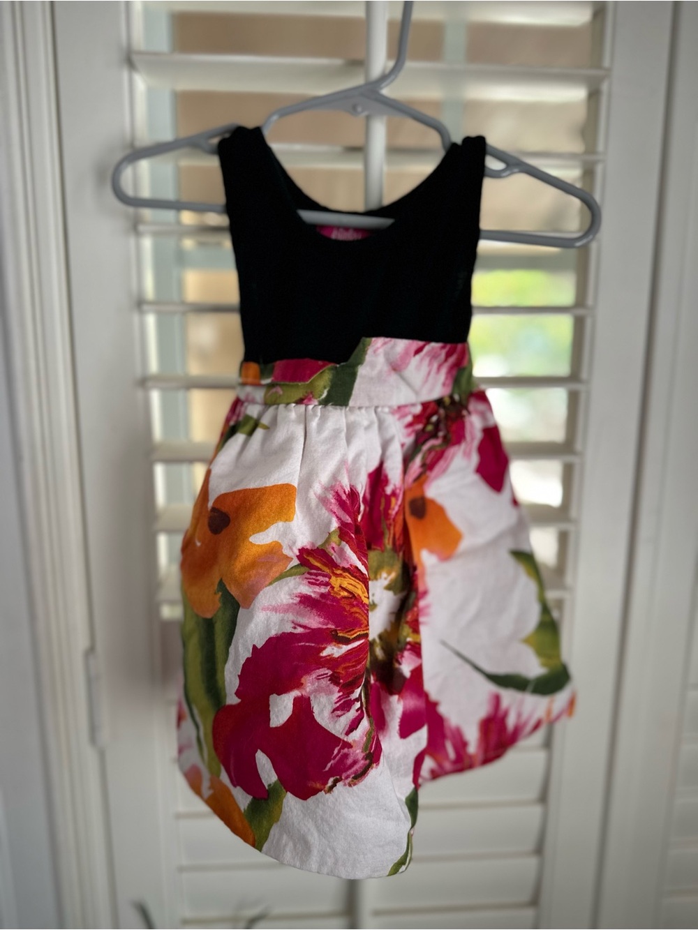 Little Girls Floral Dress Size 18 Months